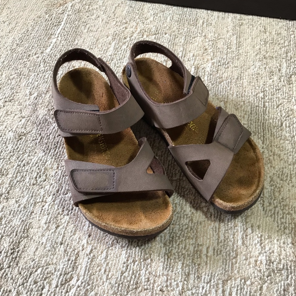Birkenstock kids sandals Sz 32